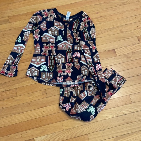 Disney Other - Disney Minnie and Mickey
 Christmas pajama set